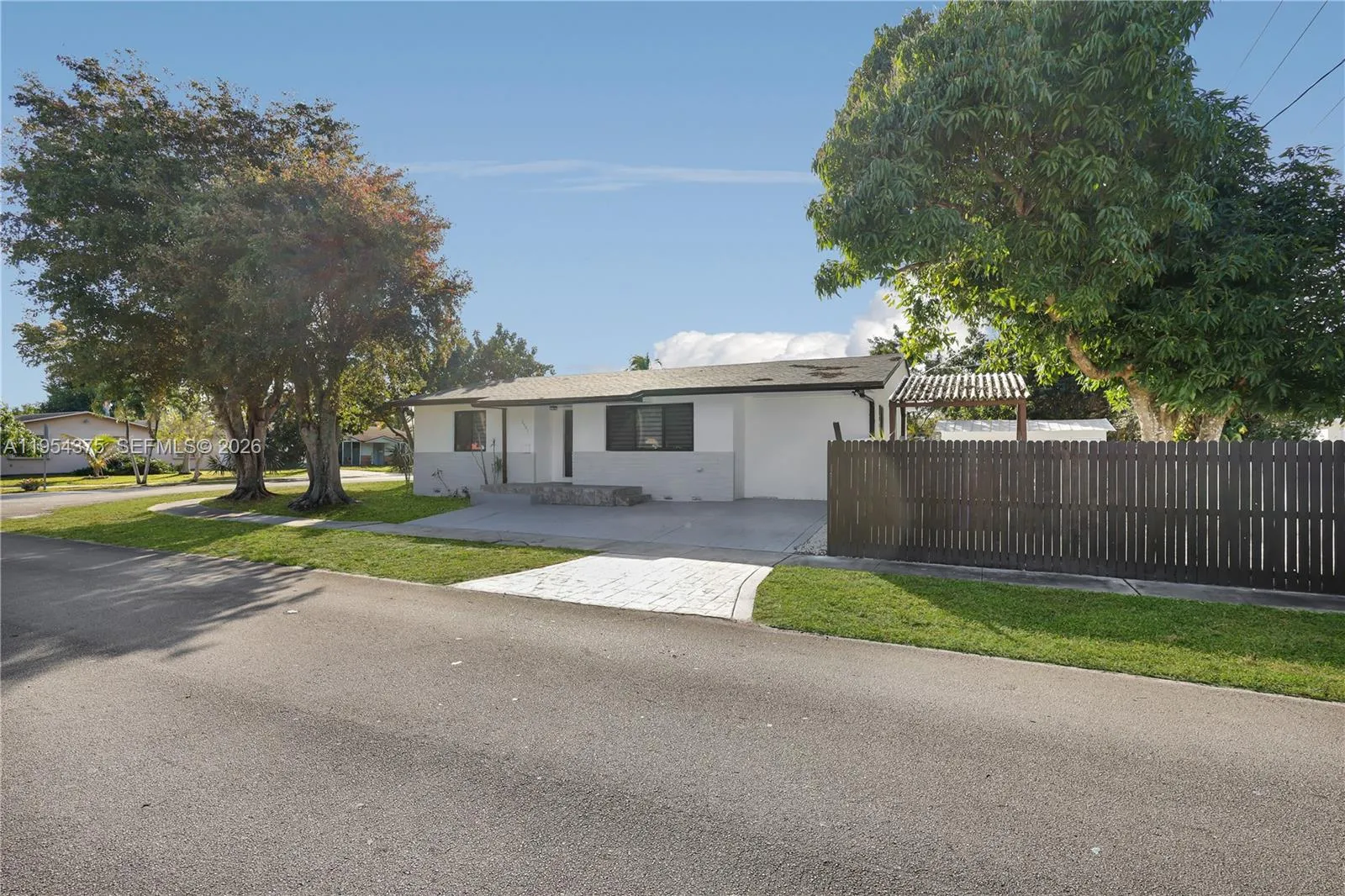 7501 Raleigh St, Hollywood, Florida 33024, Hollywood, Florida 33024, 4 Bedrooms Bedrooms, ,3 BathroomsBathrooms,Residential,For Sale,7501 Raleigh St, Hollywood, Florida 33024,A11954375