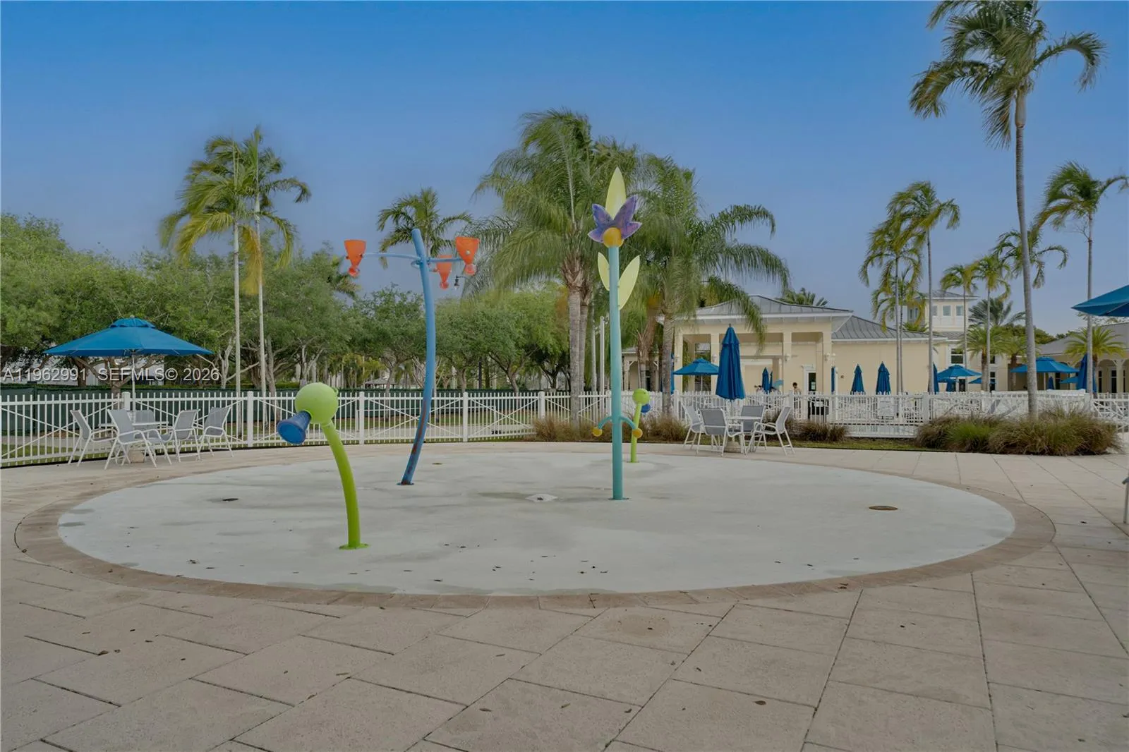 2741 Ne 4th St 103, Homestead, Florida 33033, Homestead, Florida 33033, 3 Bedrooms Bedrooms, ,2 BathroomsBathrooms,Residential,For Sale,2741 Ne 4th St 103, Homestead, Florida 33033,A11962991