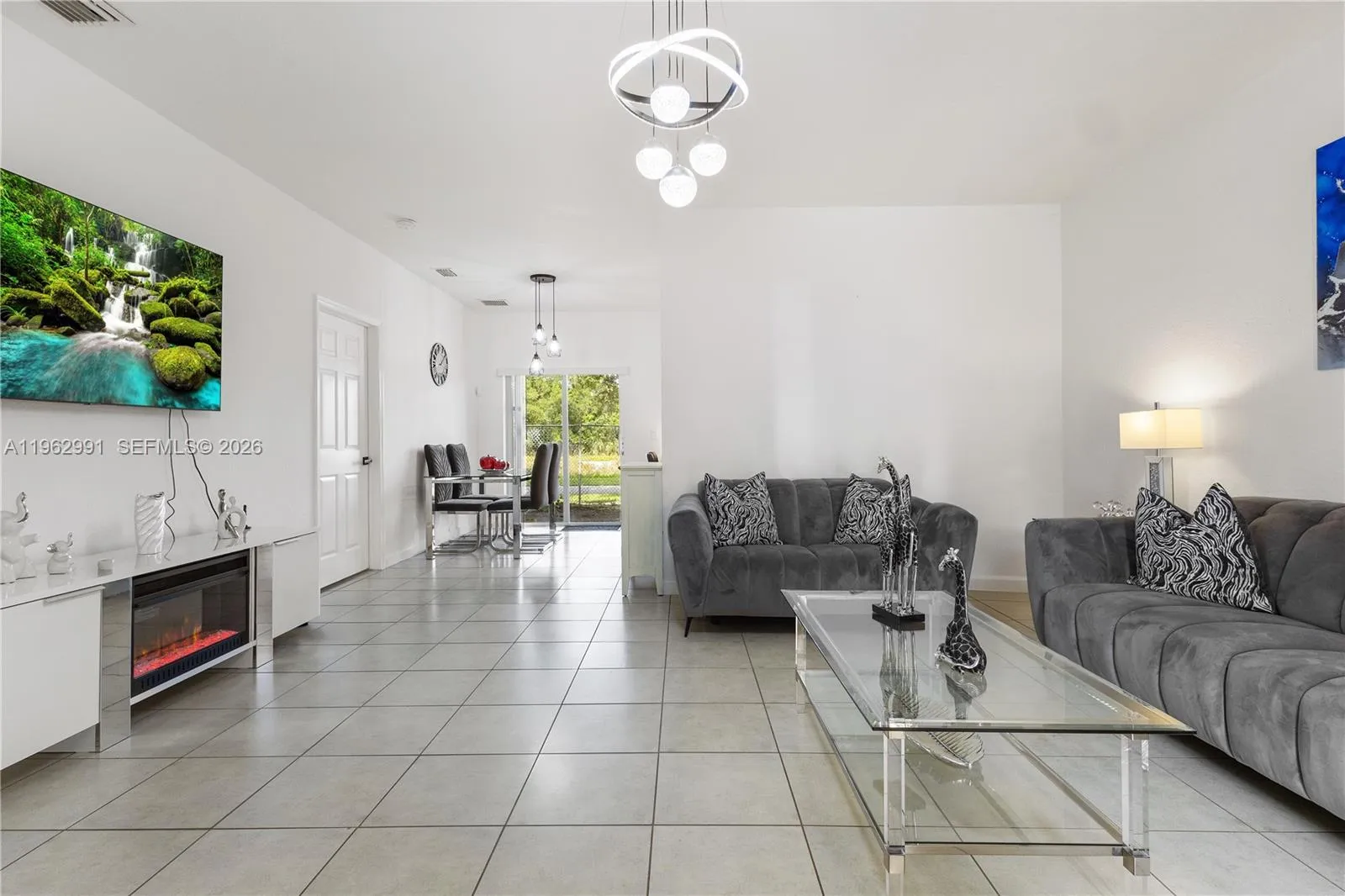 2741 Ne 4th St 103, Homestead, Florida 33033, Homestead, Florida 33033, 3 Bedrooms Bedrooms, ,2 BathroomsBathrooms,Residential,For Sale,2741 Ne 4th St 103, Homestead, Florida 33033,A11962991