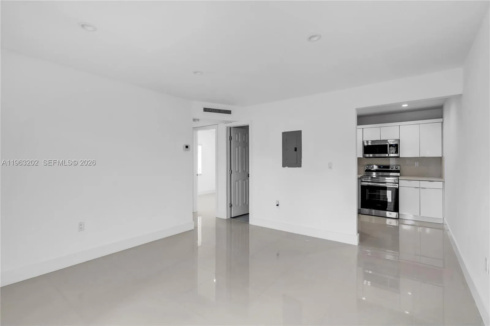 21845 Goulds Ave 202, Miami, Florida 33170, Miami, Florida 33170, 2 Bedrooms Bedrooms, ,1 BathroomBathrooms,Residential Lease,For Rent,21845 Goulds Ave 202, Miami, Florida 33170,A11963202
