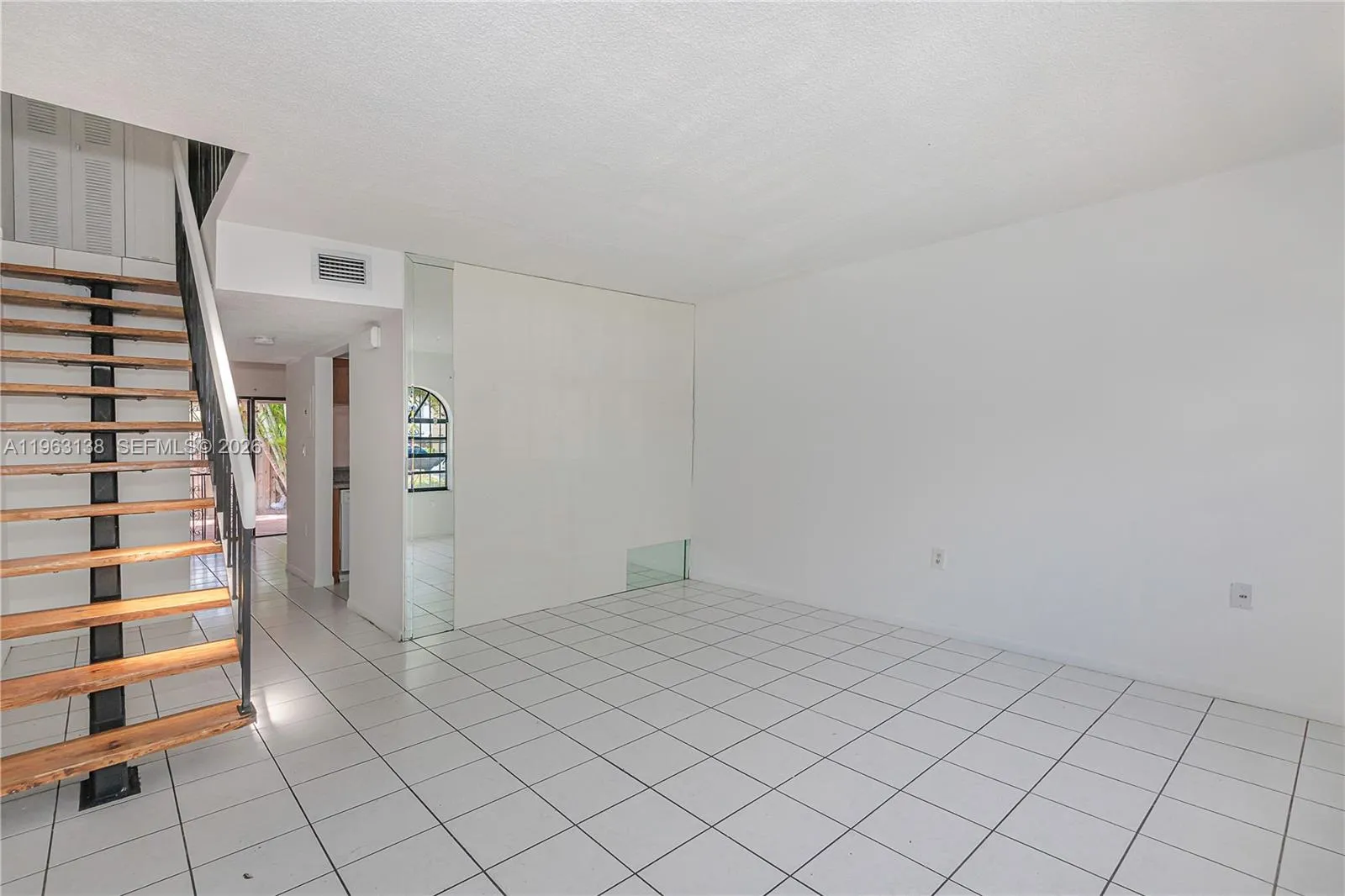 1082 W 79th St 25, Hialeah, Florida 33014, Hialeah, Florida 33014, 2 Bedrooms Bedrooms, ,1 BathroomBathrooms,Residential,For Sale,1082 W 79th St 25, Hialeah, Florida 33014,A11963138