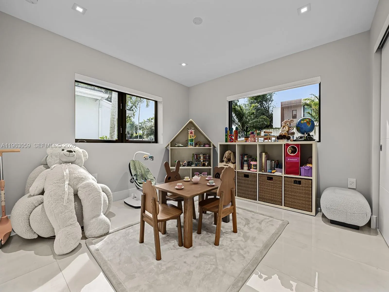 7701 Sw 50th Ct, Miami, Florida 33143, Miami, Florida 33143, 5 Bedrooms Bedrooms, ,5 BathroomsBathrooms,Residential,For Sale,7701 Sw 50th Ct, Miami, Florida 33143,A11963059