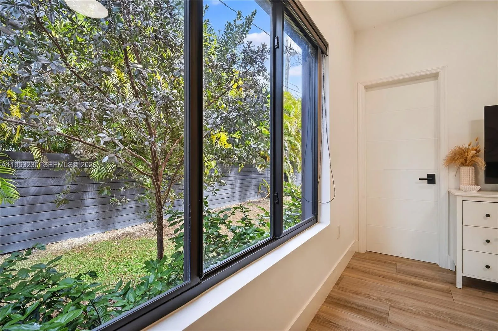 913 Ne 15th St, Fort Lauderdale, Florida 33304, Fort Lauderdale, Florida 33304, 4 Bedrooms Bedrooms, ,3 BathroomsBathrooms,Residential,For Sale,913 Ne 15th St, Fort Lauderdale, Florida 33304,A11963230