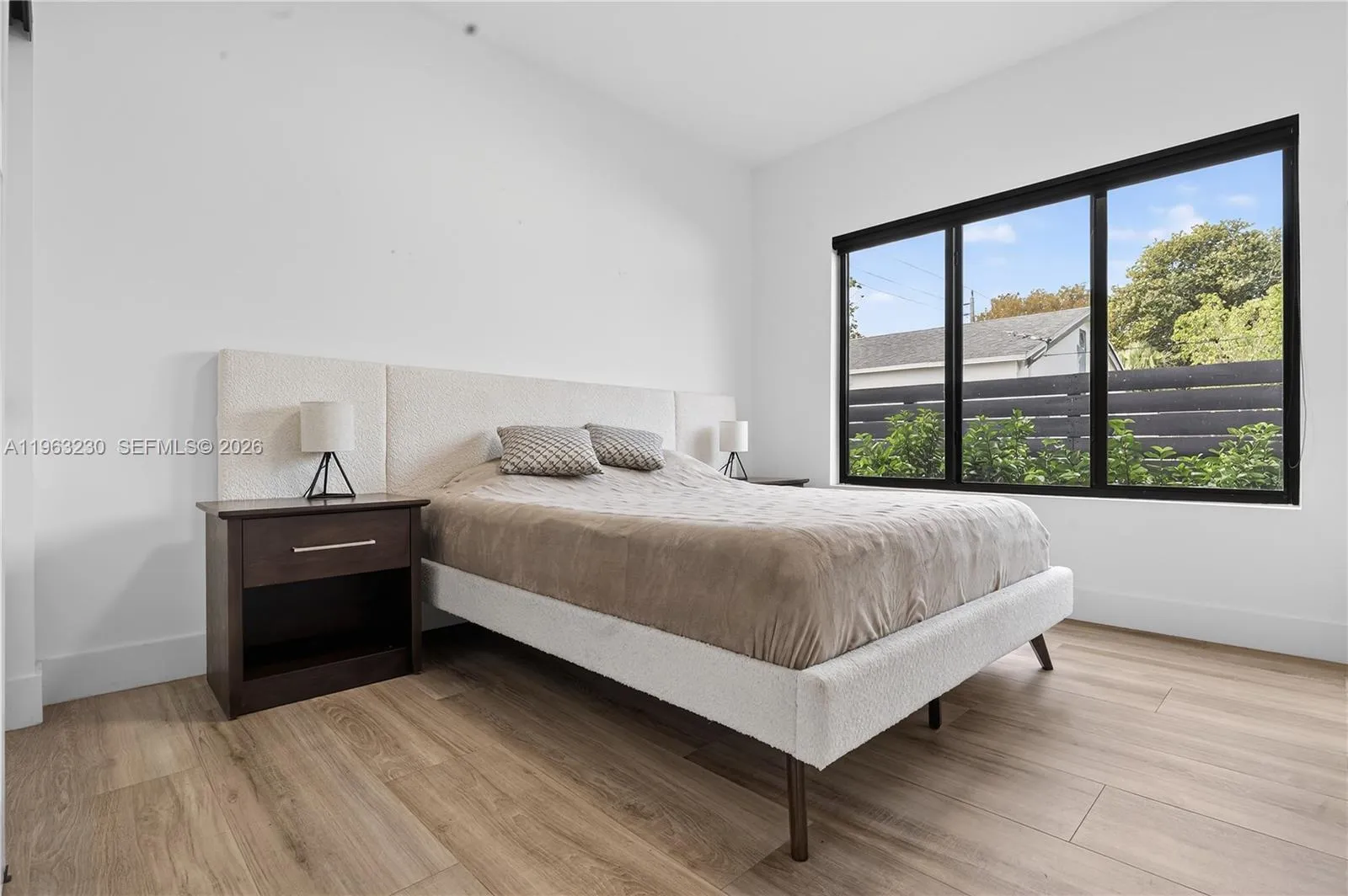 913 Ne 15th St, Fort Lauderdale, Florida 33304, Fort Lauderdale, Florida 33304, 4 Bedrooms Bedrooms, ,3 BathroomsBathrooms,Residential,For Sale,913 Ne 15th St, Fort Lauderdale, Florida 33304,A11963230