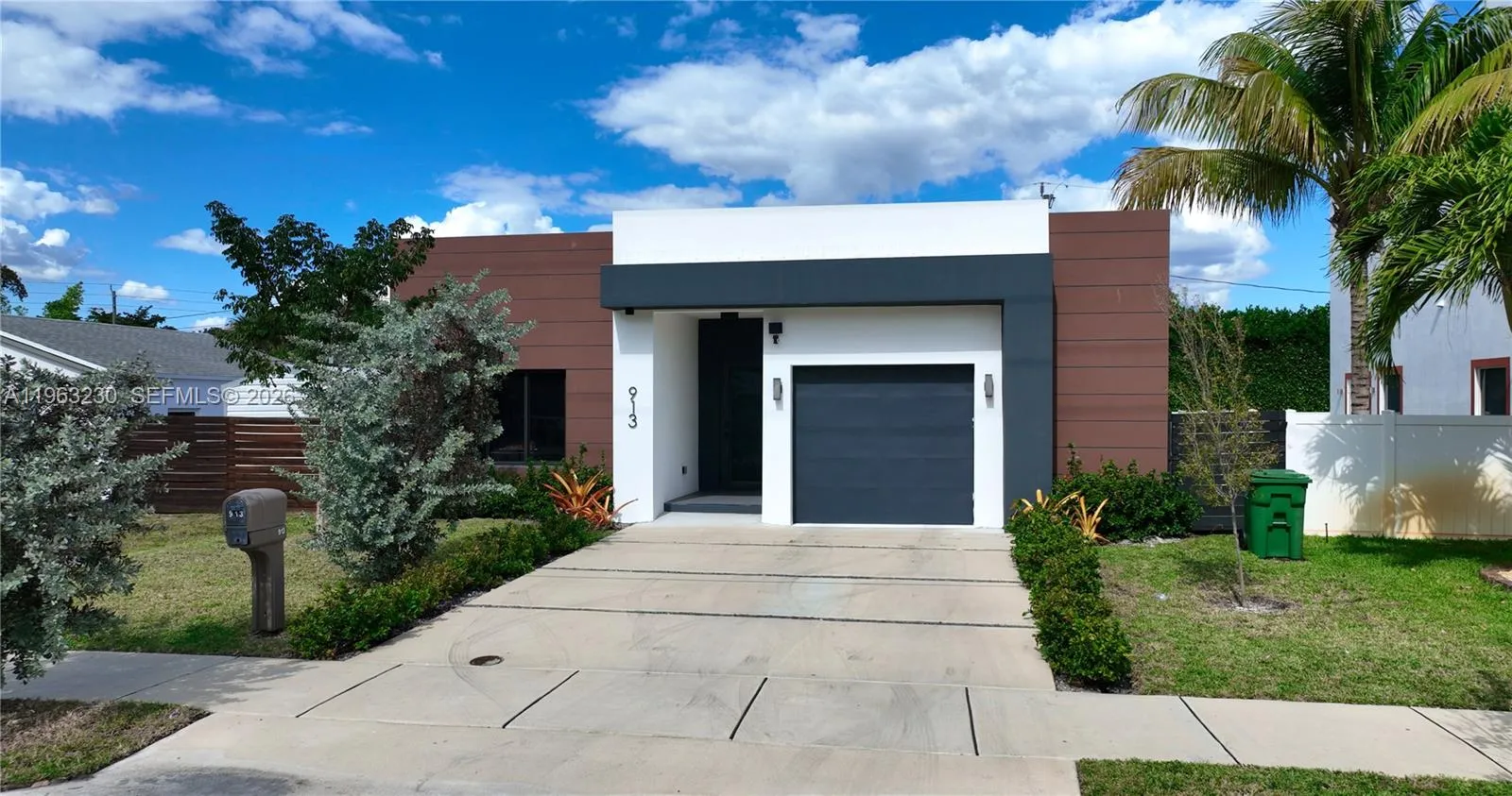 913 Ne 15th St, Fort Lauderdale, Florida 33304, Fort Lauderdale, Florida 33304, 4 Bedrooms Bedrooms, ,3 BathroomsBathrooms,Residential,For Sale,913 Ne 15th St, Fort Lauderdale, Florida 33304,A11963230