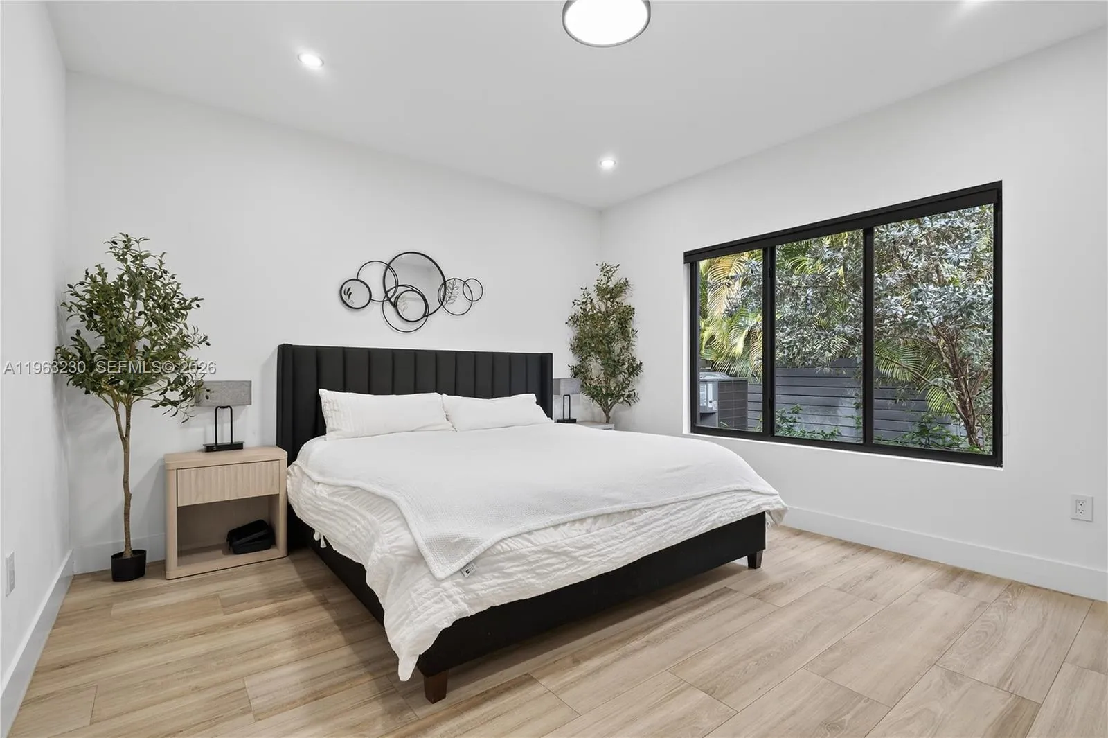 913 Ne 15th St, Fort Lauderdale, Florida 33304, Fort Lauderdale, Florida 33304, 4 Bedrooms Bedrooms, ,3 BathroomsBathrooms,Residential,For Sale,913 Ne 15th St, Fort Lauderdale, Florida 33304,A11963230