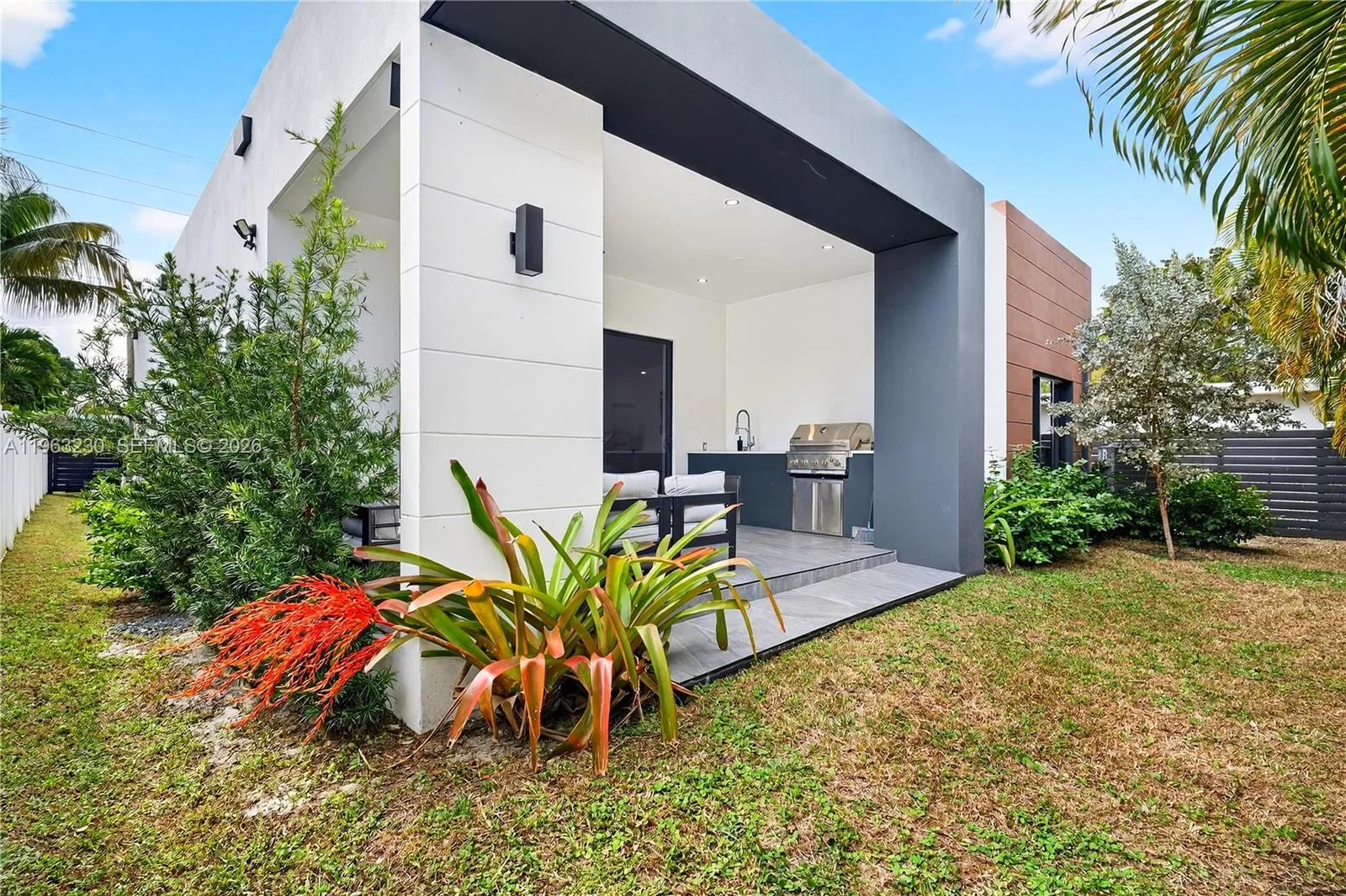 913 Ne 15th St, Fort Lauderdale, Florida 33304, Fort Lauderdale, Florida 33304, 4 Bedrooms Bedrooms, ,3 BathroomsBathrooms,Residential,For Sale,913 Ne 15th St, Fort Lauderdale, Florida 33304,A11963230