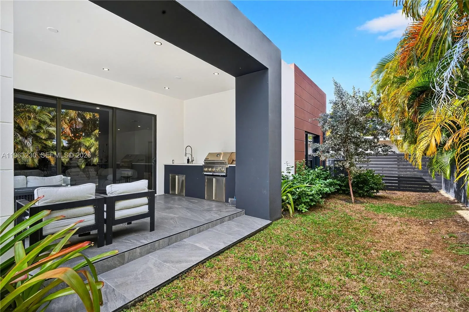 913 Ne 15th St, Fort Lauderdale, Florida 33304, Fort Lauderdale, Florida 33304, 4 Bedrooms Bedrooms, ,3 BathroomsBathrooms,Residential,For Sale,913 Ne 15th St, Fort Lauderdale, Florida 33304,A11963230