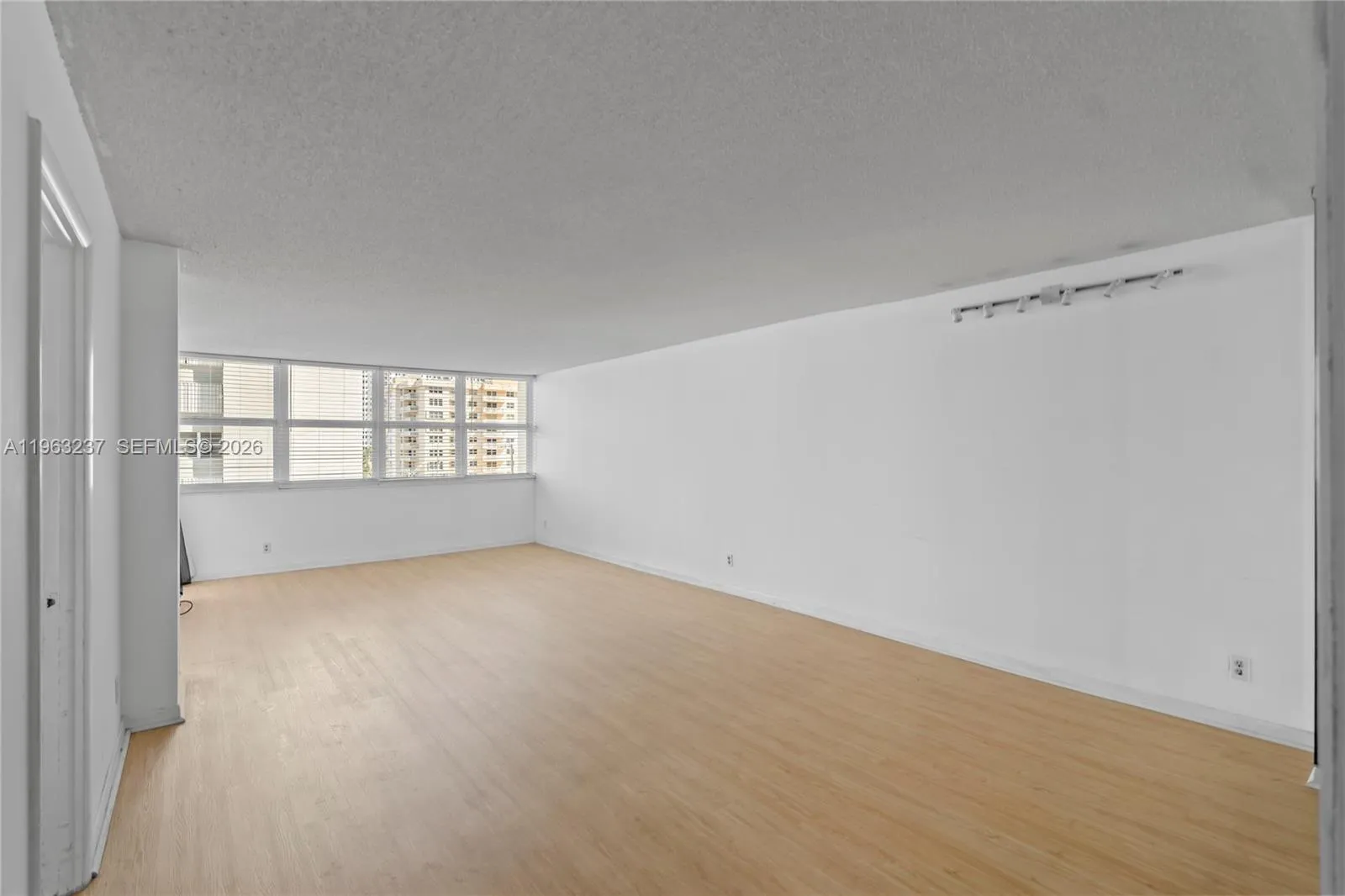 1410 S Ocean Dr 503, Hollywood, Florida 33019, Hollywood, Florida 33019, 1 Bedroom Bedrooms, ,1 BathroomBathrooms,Residential,For Sale,1410 S Ocean Dr 503, Hollywood, Florida 33019,A11963237