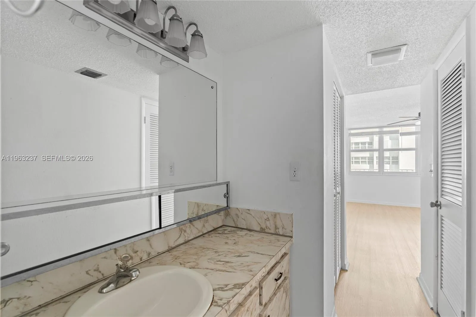 1410 S Ocean Dr 503, Hollywood, Florida 33019, Hollywood, Florida 33019, 1 Bedroom Bedrooms, ,1 BathroomBathrooms,Residential,For Sale,1410 S Ocean Dr 503, Hollywood, Florida 33019,A11963237