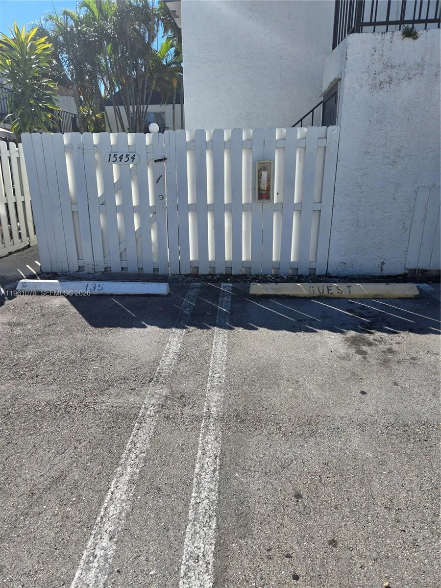 15454 Sw 85th Ln 135, Miami, Florida 33193, Miami, Florida 33193, 2 Bedrooms Bedrooms, ,1 BathroomBathrooms,Residential,For Sale,15454 Sw 85th Ln 135, Miami, Florida 33193,A11961078