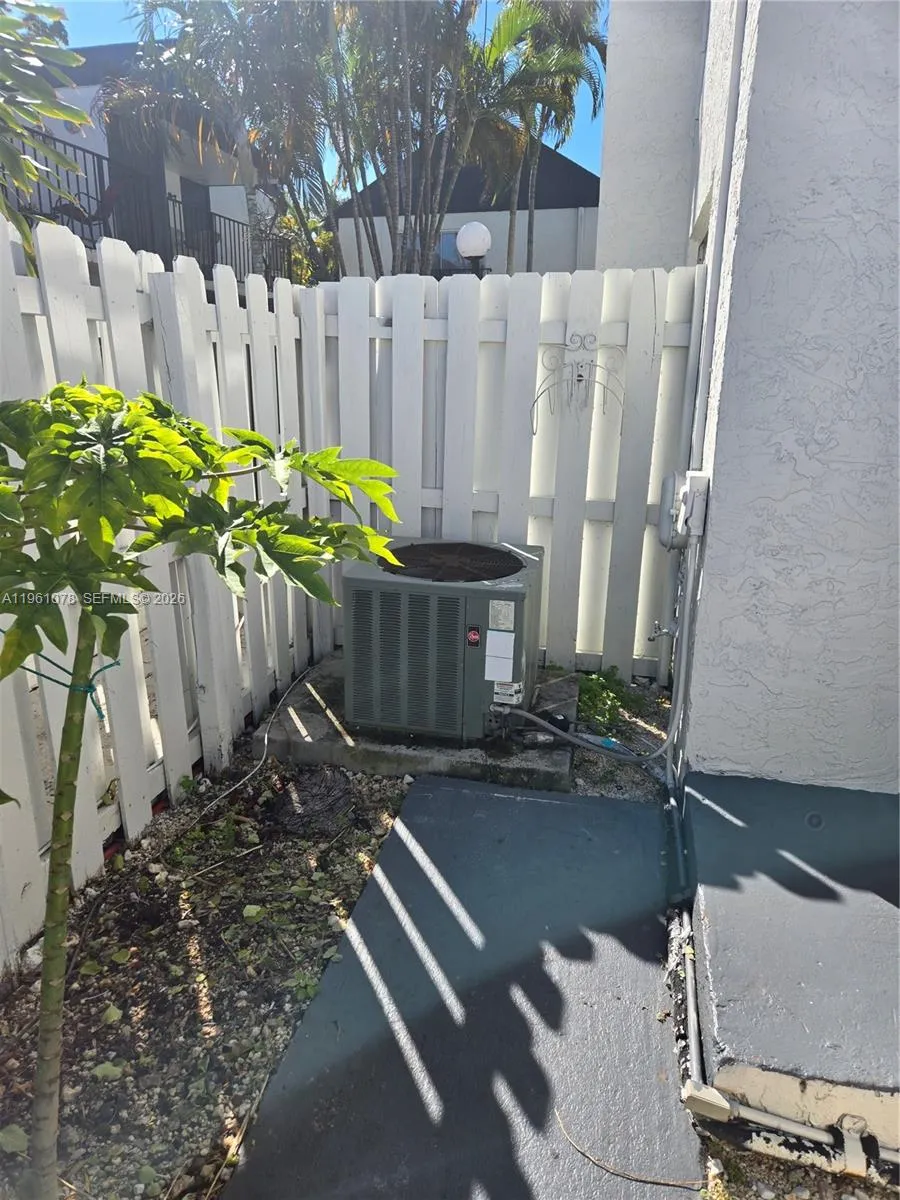 15454 Sw 85th Ln 135, Miami, Florida 33193, Miami, Florida 33193, 2 Bedrooms Bedrooms, ,1 BathroomBathrooms,Residential,For Sale,15454 Sw 85th Ln 135, Miami, Florida 33193,A11961078