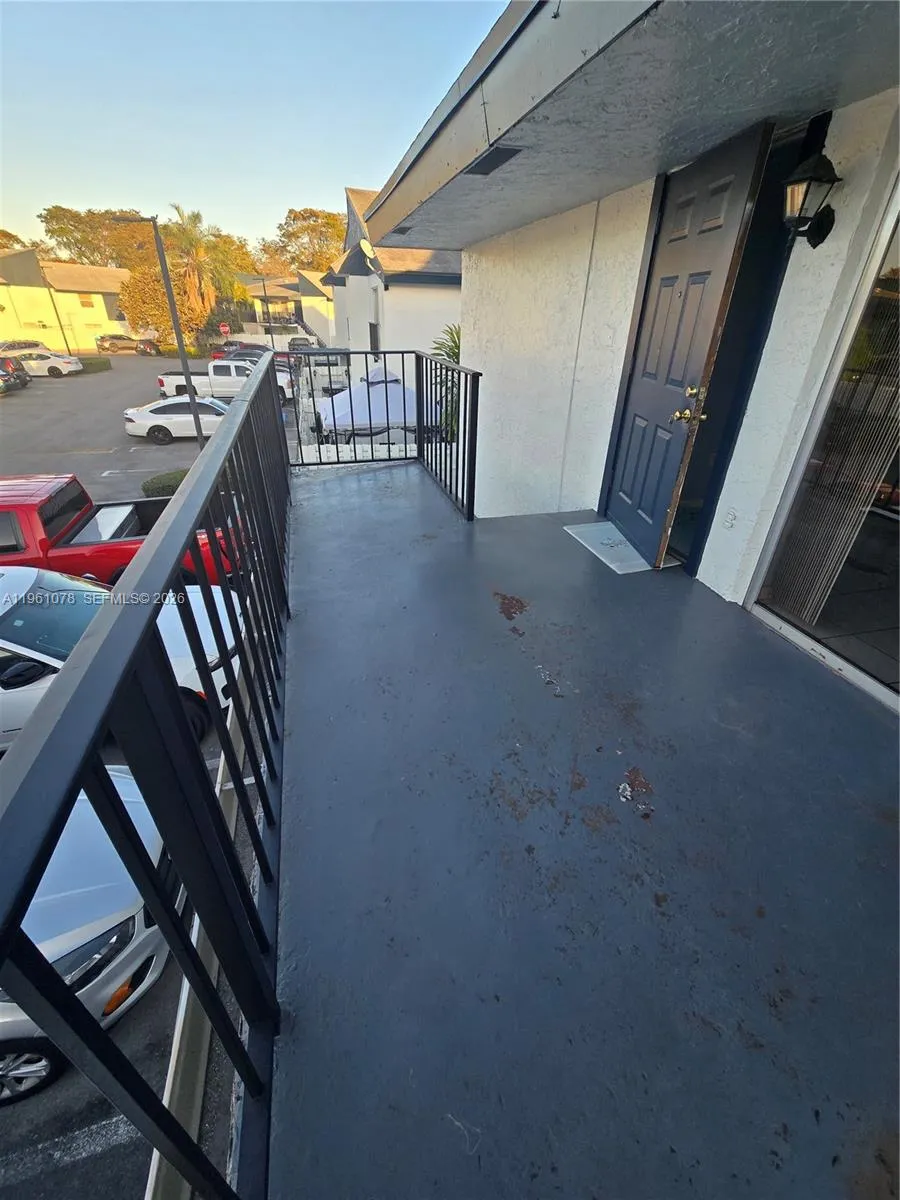 15454 Sw 85th Ln 135, Miami, Florida 33193, Miami, Florida 33193, 2 Bedrooms Bedrooms, ,1 BathroomBathrooms,Residential,For Sale,15454 Sw 85th Ln 135, Miami, Florida 33193,A11961078