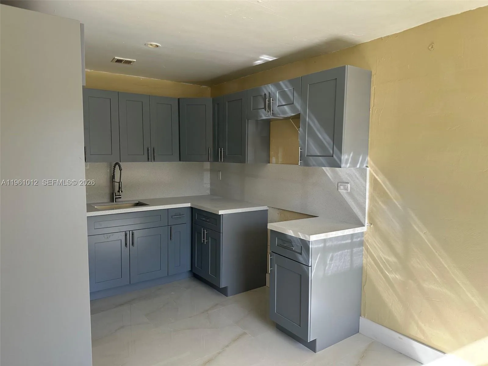 1655 Nw 116th St Front, Miami, Florida 33167, Miami, Florida 33167, 2 Bedrooms Bedrooms, ,1 BathroomBathrooms,Residential Lease,For Rent,1655 Nw 116th St Front, Miami, Florida 33167,A11961012