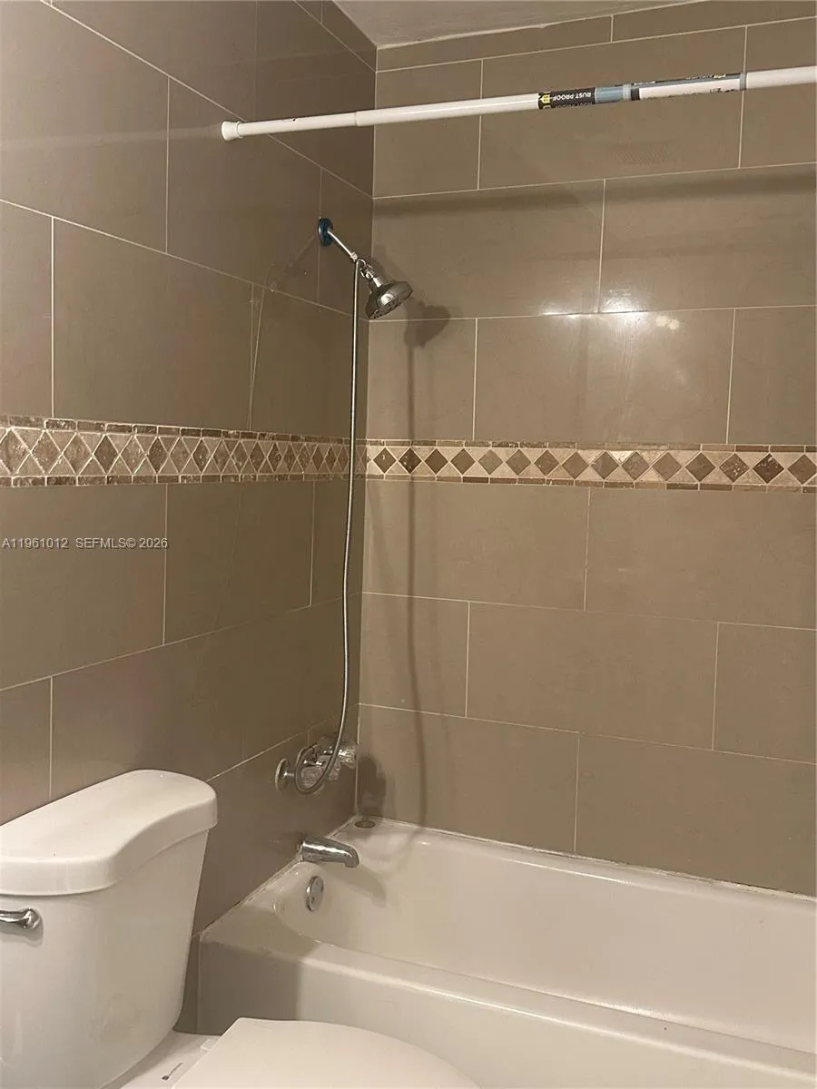 1655 Nw 116th St Front, Miami, Florida 33167, Miami, Florida 33167, 2 Bedrooms Bedrooms, ,1 BathroomBathrooms,Residential Lease,For Rent,1655 Nw 116th St Front, Miami, Florida 33167,A11961012