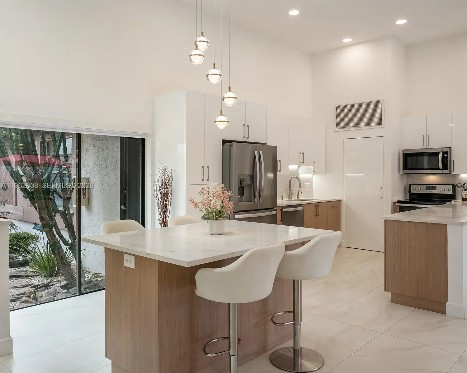 413 Leslie Dr, Hallandale Beach, Florida 33009, Hallandale Beach, Florida 33009, 3 Bedrooms Bedrooms, ,2 BathroomsBathrooms,Residential,For Sale,413 Leslie Dr, Hallandale Beach, Florida 33009,A11962808