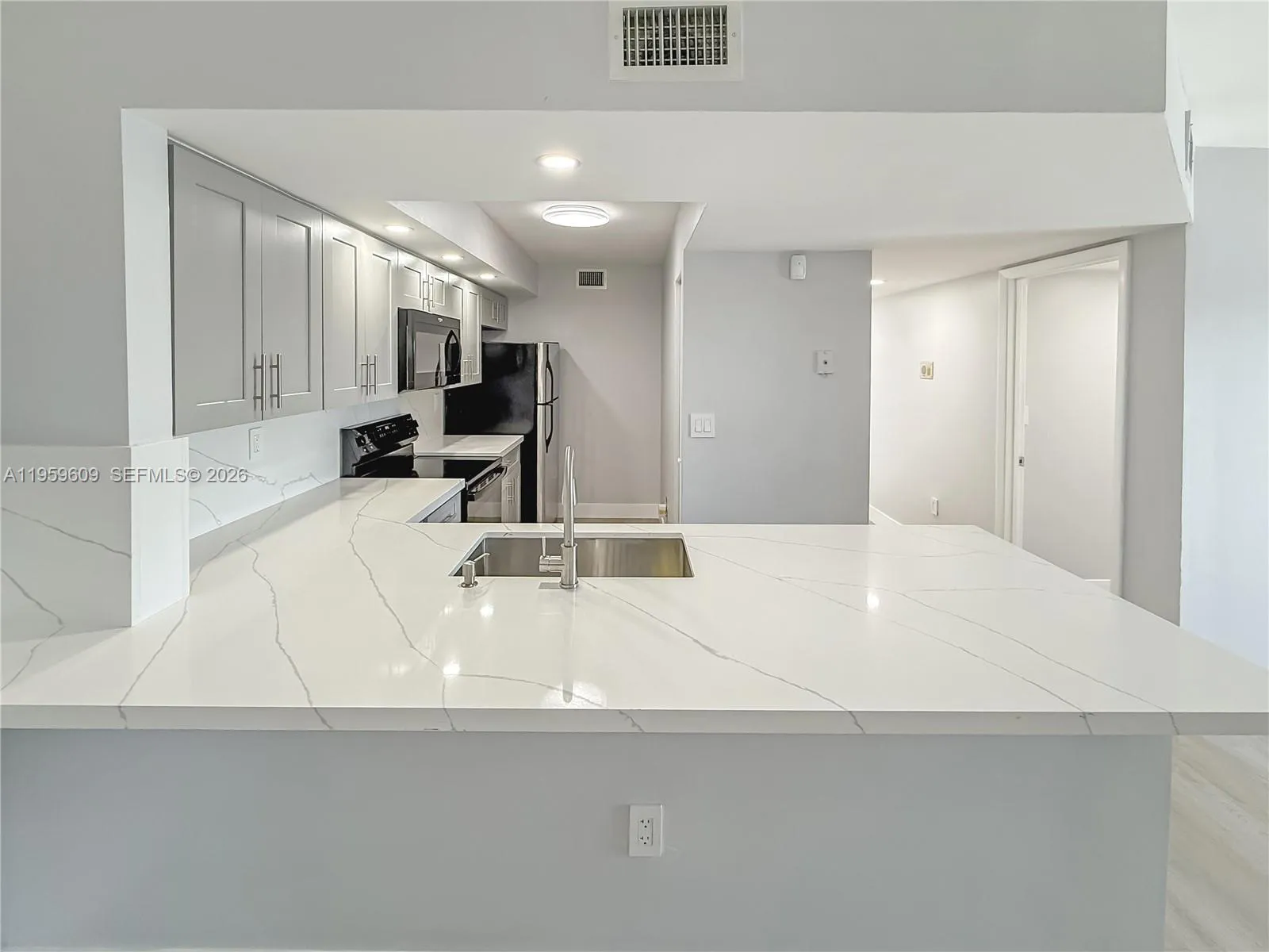 8590 Sw 212th St #204, Cutler Bay, Florida 33189, Cutler Bay, Florida 33189, 2 Bedrooms Bedrooms, ,2 BathroomsBathrooms,Residential Lease,For Rent,8590 Sw 212th St #204, Cutler Bay, Florida 33189,A11959609