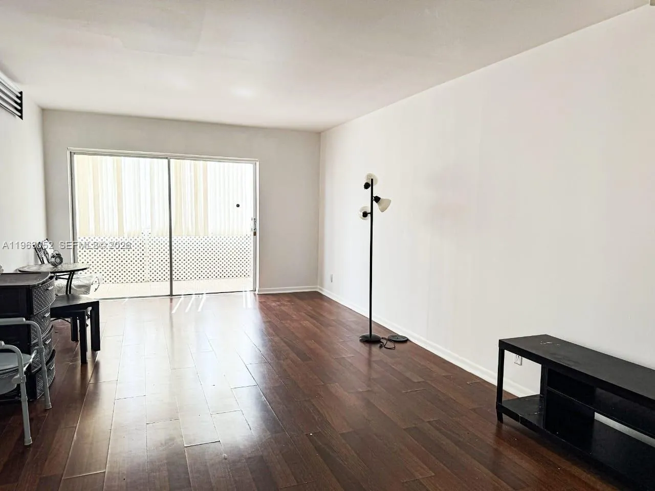 4043 Nw 16th St 204, Lauderhill, Florida 33313, Lauderhill, Florida 33313, 2 Bedrooms Bedrooms, ,1 BathroomBathrooms,Residential,For Sale,4043 Nw 16th St 204, Lauderhill, Florida 33313,A11963052