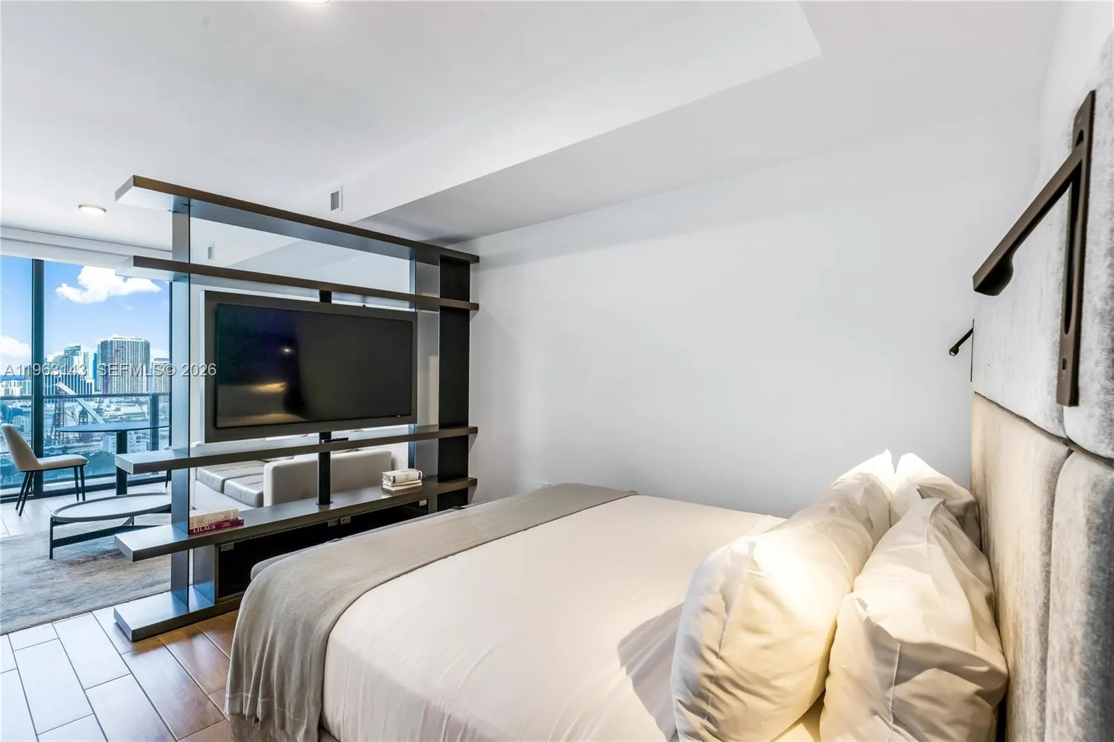 398 Ne 5th St 2205, Miami, Florida 33132, Miami, Florida 33132, 1 Bedroom Bedrooms, ,1 BathroomBathrooms,Residential,For Sale,398 Ne 5th St 2205, Miami, Florida 33132,A11963143