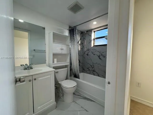 8075 Nw 7th St 501, Miami, Florida 33126, Miami, Florida 33126, 2 Bedrooms Bedrooms, ,2 BathroomsBathrooms,Residential Lease,For Rent,8075 Nw 7th St 501, Miami, Florida 33126,A11954071