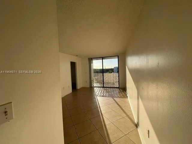 8075 Nw 7th St 501, Miami, Florida 33126, Miami, Florida 33126, 2 Bedrooms Bedrooms, ,2 BathroomsBathrooms,Residential Lease,For Rent,8075 Nw 7th St 501, Miami, Florida 33126,A11954071
