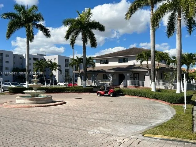8075 Nw 7th St 501, Miami, Florida 33126, Miami, Florida 33126, 2 Bedrooms Bedrooms, ,2 BathroomsBathrooms,Residential Lease,For Rent,8075 Nw 7th St 501, Miami, Florida 33126,A11954071