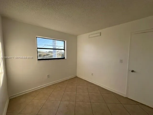 8075 Nw 7th St 501, Miami, Florida 33126, Miami, Florida 33126, 2 Bedrooms Bedrooms, ,2 BathroomsBathrooms,Residential Lease,For Rent,8075 Nw 7th St 501, Miami, Florida 33126,A11954071