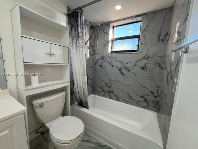 8075 Nw 7th St 501, Miami, Florida 33126, Miami, Florida 33126, 2 Bedrooms Bedrooms, ,2 BathroomsBathrooms,Residential Lease,For Rent,8075 Nw 7th St 501, Miami, Florida 33126,A11954071