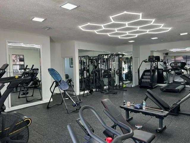 8075 Nw 7th St 501, Miami, Florida 33126, Miami, Florida 33126, 2 Bedrooms Bedrooms, ,2 BathroomsBathrooms,Residential Lease,For Rent,8075 Nw 7th St 501, Miami, Florida 33126,A11954071