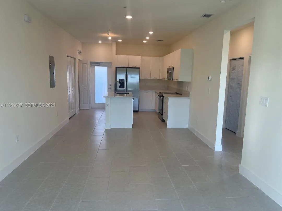 8167 Nw 41 St 407, Doral, Florida 33166, Doral, Florida 33166, 3 Bedrooms Bedrooms, ,2 BathroomsBathrooms,Residential,For Sale,8167 Nw 41 St 407, Doral, Florida 33166,A11961637