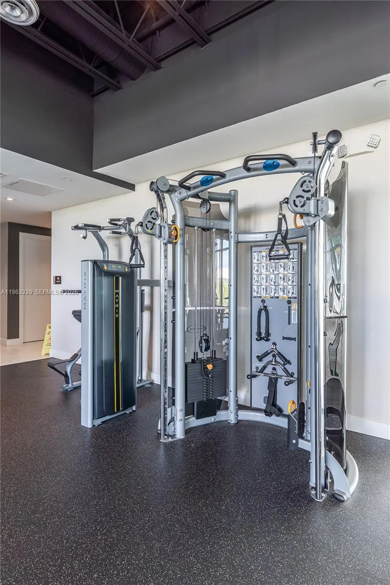 10540 Nw 67th Ter, Doral, Florida 33178, Doral, Florida 33178, 5 Bedrooms Bedrooms, ,5 BathroomsBathrooms,Residential,For Sale,10540 Nw 67th Ter, Doral, Florida 33178,A11963339