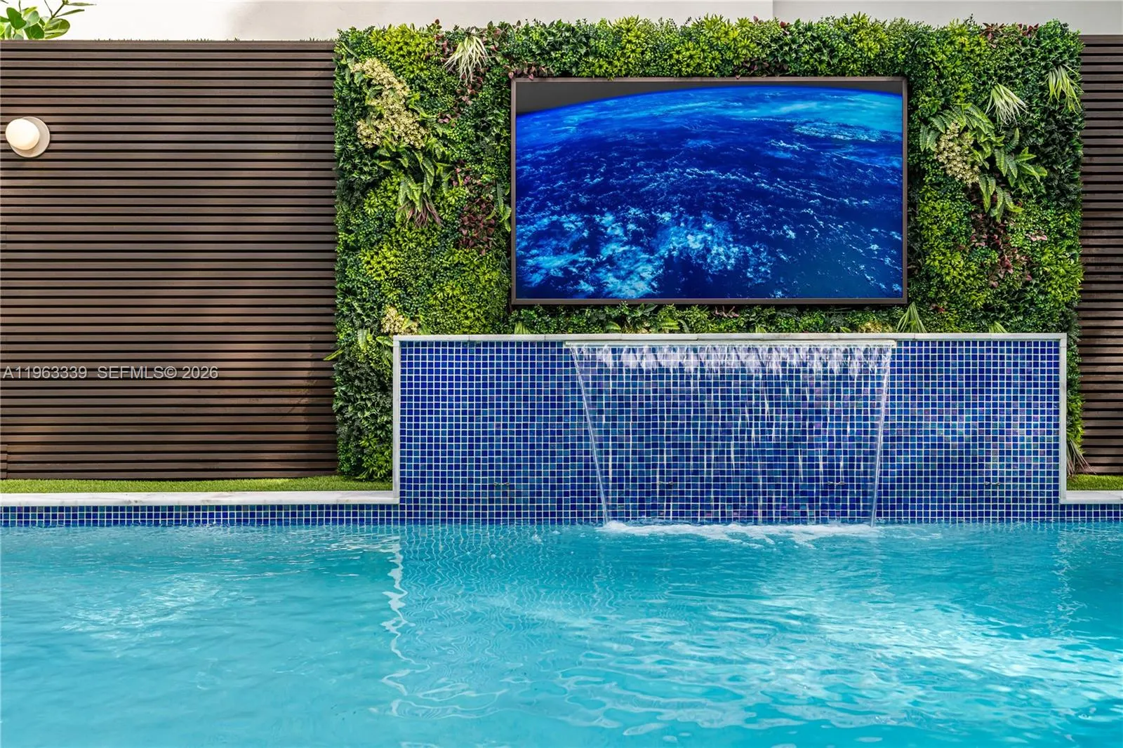 10540 Nw 67th Ter, Doral, Florida 33178, Doral, Florida 33178, 5 Bedrooms Bedrooms, ,5 BathroomsBathrooms,Residential,For Sale,10540 Nw 67th Ter, Doral, Florida 33178,A11963339