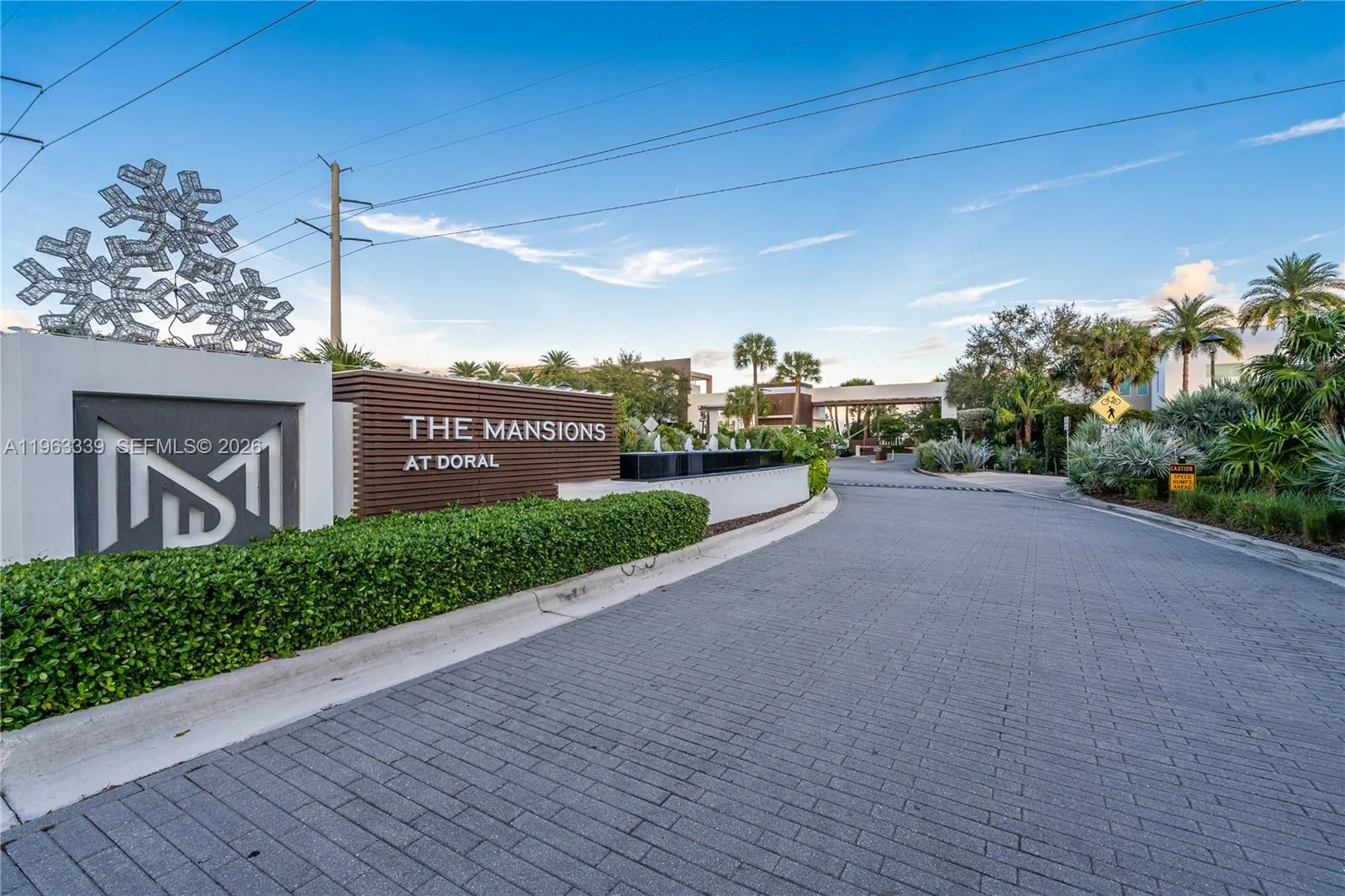 10540 Nw 67th Ter, Doral, Florida 33178, Doral, Florida 33178, 5 Bedrooms Bedrooms, ,5 BathroomsBathrooms,Residential,For Sale,10540 Nw 67th Ter, Doral, Florida 33178,A11963339