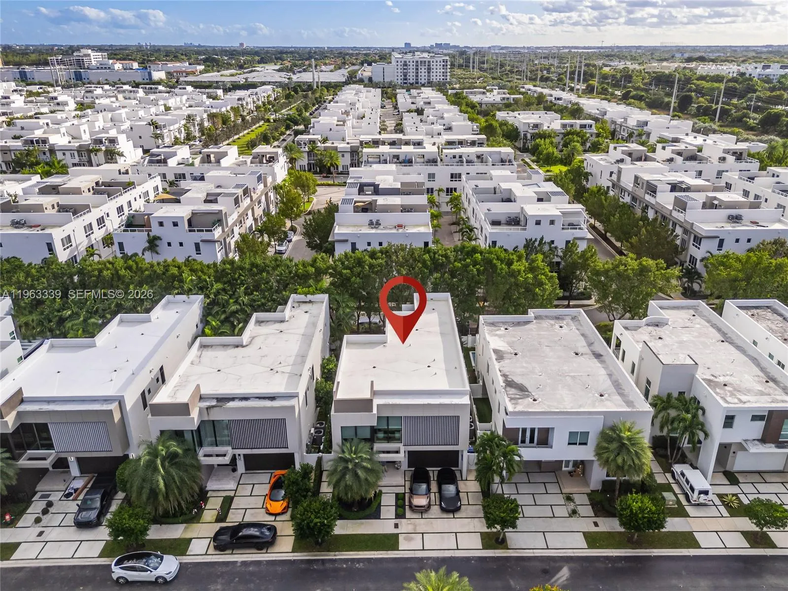 10540 Nw 67th Ter, Doral, Florida 33178, Doral, Florida 33178, 5 Bedrooms Bedrooms, ,5 BathroomsBathrooms,Residential,For Sale,10540 Nw 67th Ter, Doral, Florida 33178,A11963339