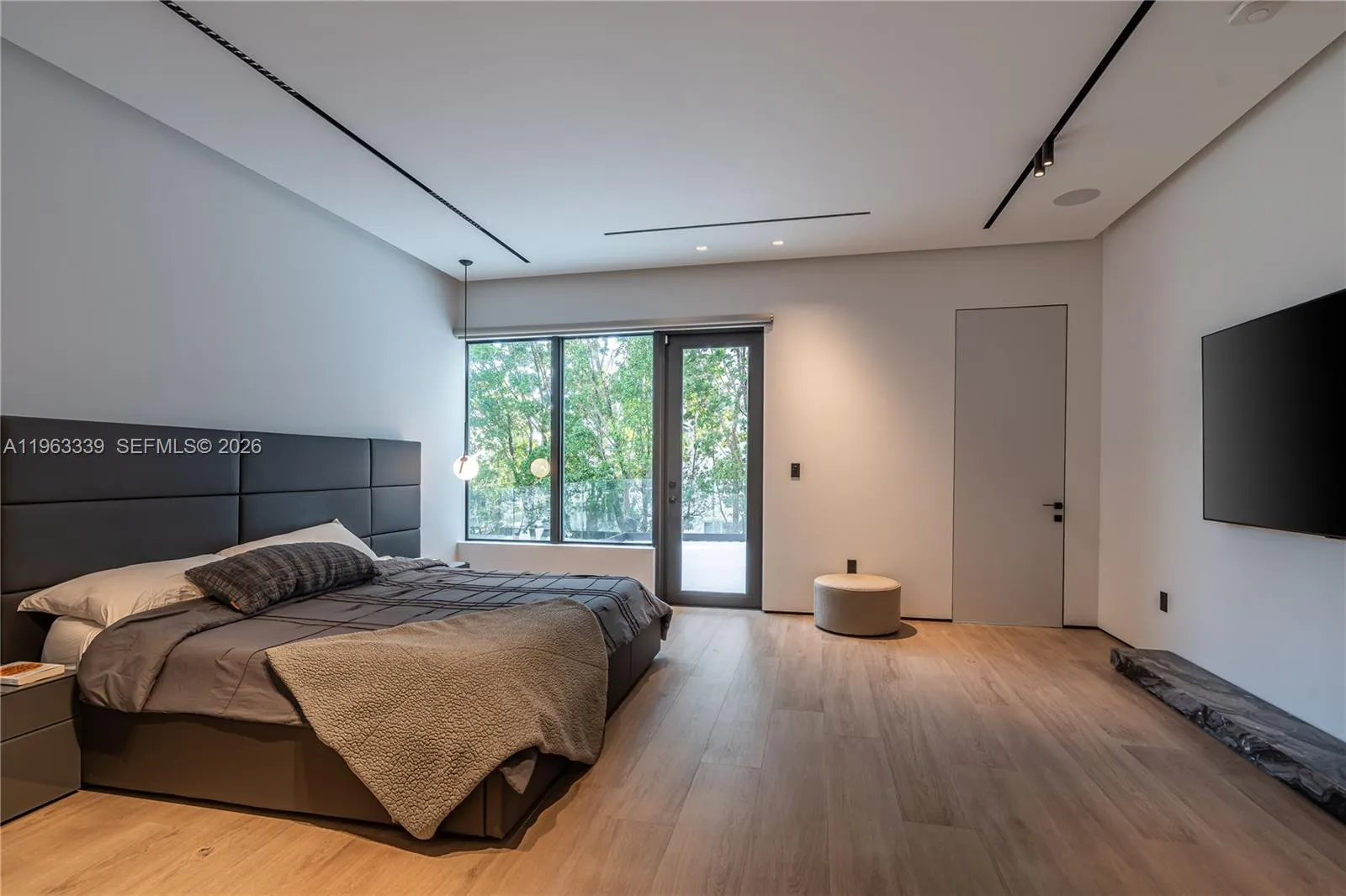 10540 Nw 67th Ter, Doral, Florida 33178, Doral, Florida 33178, 5 Bedrooms Bedrooms, ,5 BathroomsBathrooms,Residential,For Sale,10540 Nw 67th Ter, Doral, Florida 33178,A11963339