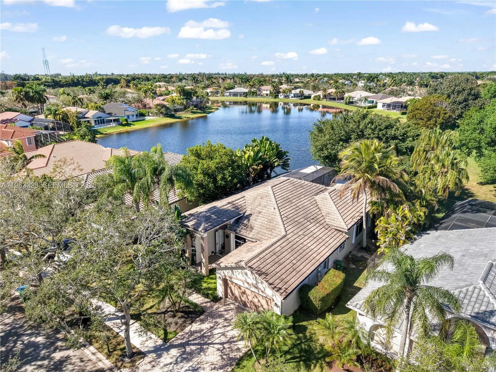 2633 Oakbrook Dr, Weston, Florida 33332, Weston, Florida 33332, 4 Bedrooms Bedrooms, ,4 BathroomsBathrooms,Residential,For Sale,2633 Oakbrook Dr, Weston, Florida 33332,A11963323