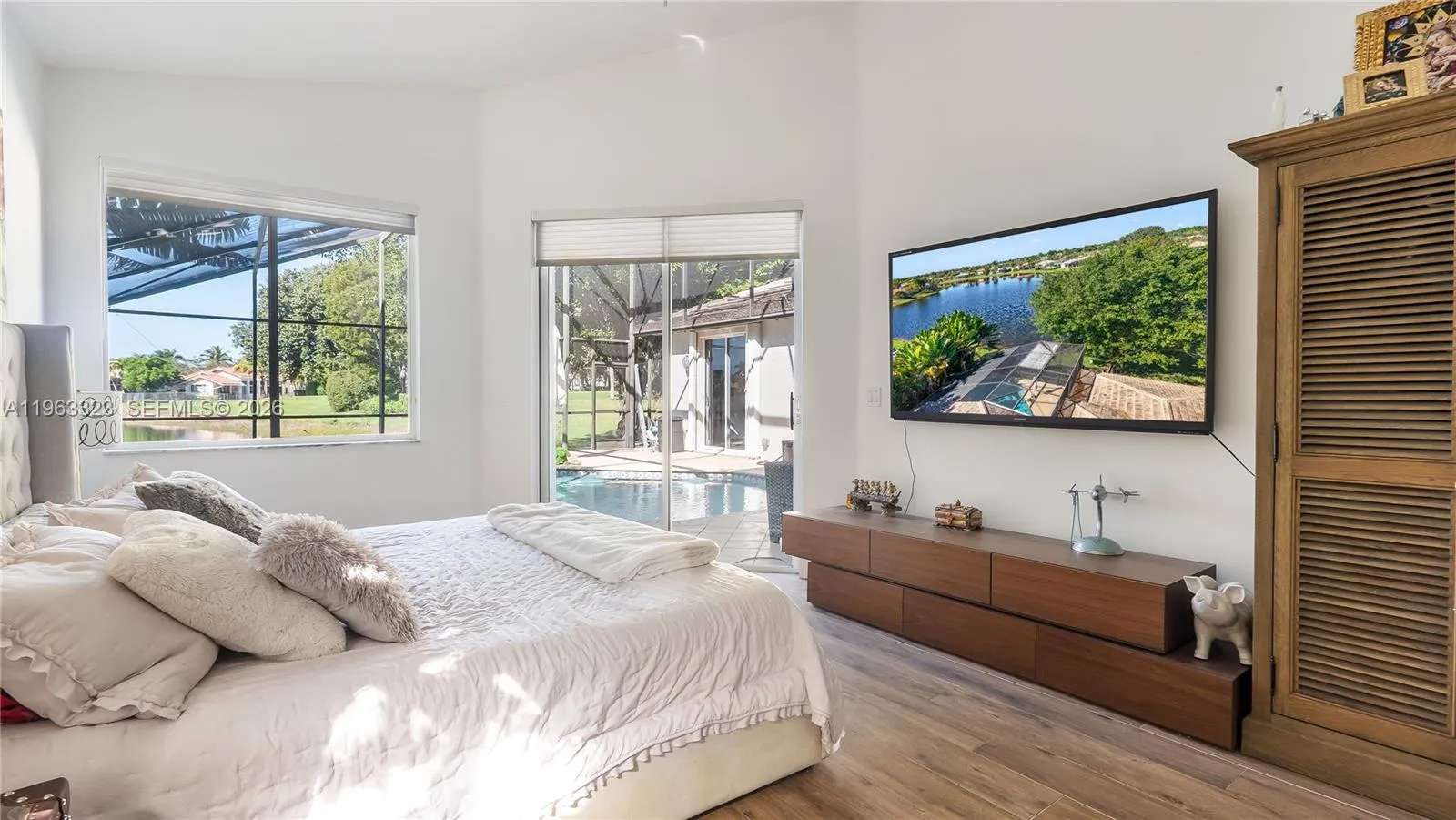 2633 Oakbrook Dr, Weston, Florida 33332, Weston, Florida 33332, 4 Bedrooms Bedrooms, ,4 BathroomsBathrooms,Residential,For Sale,2633 Oakbrook Dr, Weston, Florida 33332,A11963323