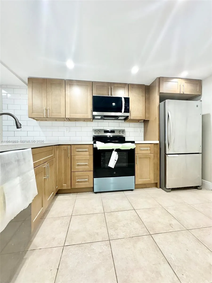 8500 Sw 109th Ave 6-230, Miami, Florida 33173, Miami, Florida 33173, 2 Bedrooms Bedrooms, ,2 BathroomsBathrooms,Residential Lease,For Rent,8500 Sw 109th Ave 6-230, Miami, Florida 33173,A11961993