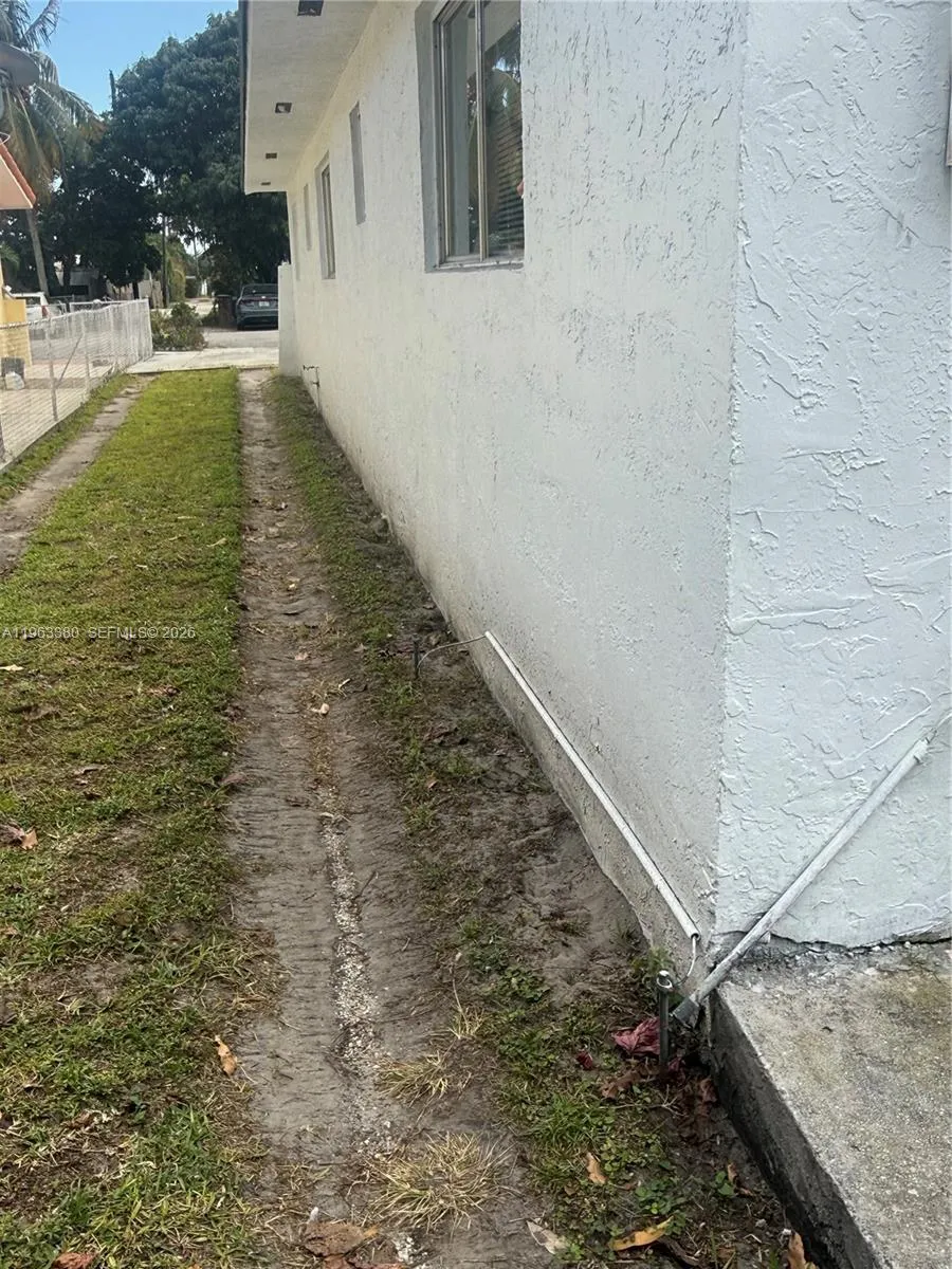 381 E 61st St, Hialeah, Florida 33013, Hialeah, Florida 33013, 3 Bedrooms Bedrooms, ,2 BathroomsBathrooms,Residential,For Sale,381 E 61st St, Hialeah, Florida 33013,A11963380