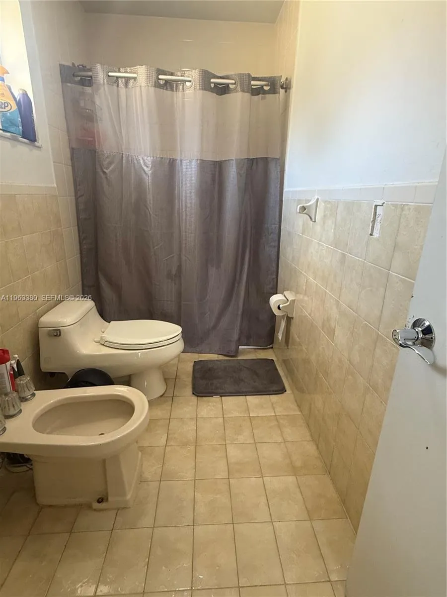 381 E 61st St, Hialeah, Florida 33013, Hialeah, Florida 33013, 3 Bedrooms Bedrooms, ,2 BathroomsBathrooms,Residential,For Sale,381 E 61st St, Hialeah, Florida 33013,A11963380