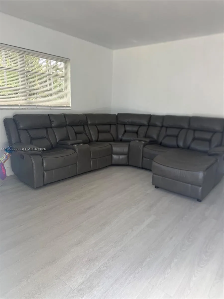 381 E 61st St, Hialeah, Florida 33013, Hialeah, Florida 33013, 3 Bedrooms Bedrooms, ,2 BathroomsBathrooms,Residential,For Sale,381 E 61st St, Hialeah, Florida 33013,A11963380