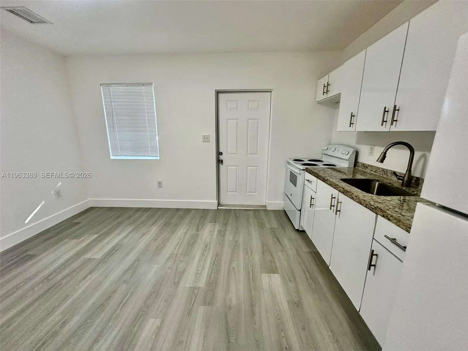 11115 Ne 13th Ave 3, Miami, Florida 33161, Miami, Florida 33161, 1 Bedroom Bedrooms, ,1 BathroomBathrooms,Residential Lease,For Rent,11115 Ne 13th Ave 3, Miami, Florida 33161,A11963389