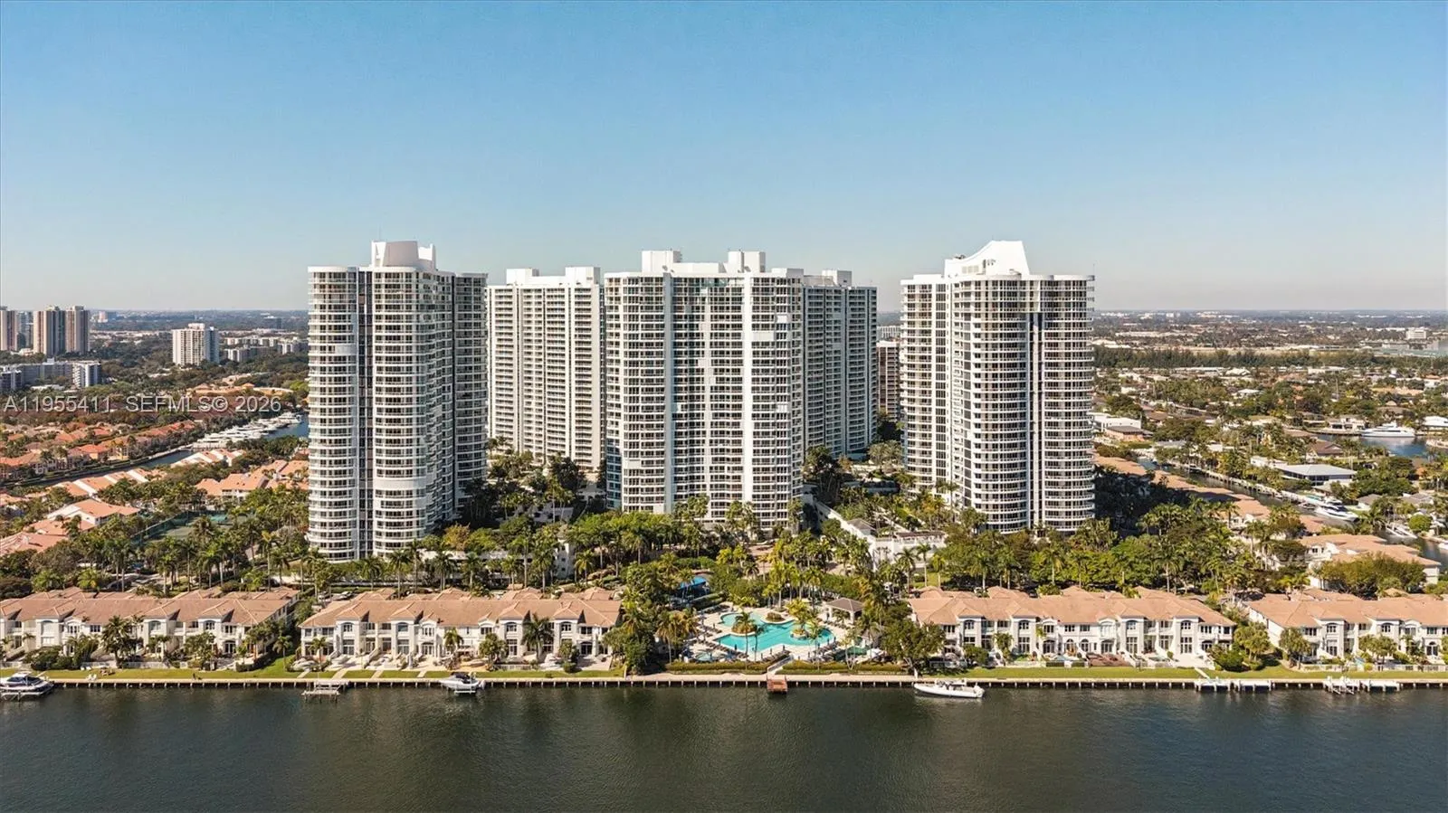 21200 Point Pl 504, Aventura, Florida 33180, Aventura, Florida 33180, 3 Bedrooms Bedrooms, ,3 BathroomsBathrooms,Residential,For Sale,21200 Point Pl 504, Aventura, Florida 33180,A11955411