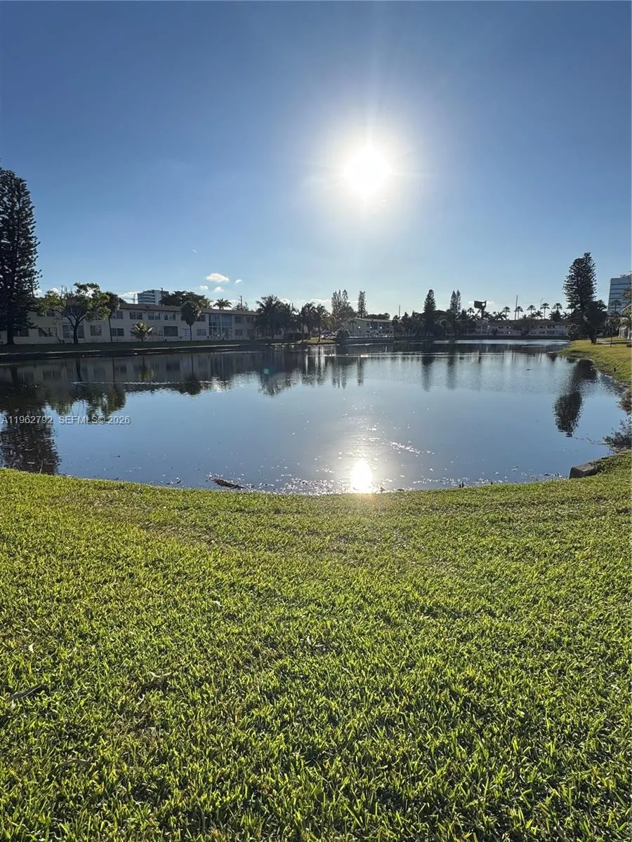 2940 Ne 203rd St 213 C, Aventura, Florida 33180, Aventura, Florida 33180, 2 Bedrooms Bedrooms, ,2 BathroomsBathrooms,Residential,For Sale,2940 Ne 203rd St 213 C, Aventura, Florida 33180,A11962792