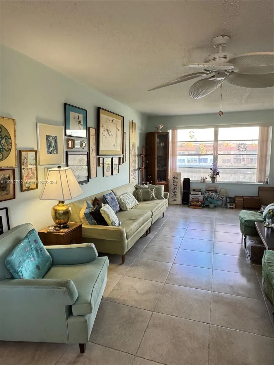 2940 Ne 203rd St 213 C, Aventura, Florida 33180, Aventura, Florida 33180, 2 Bedrooms Bedrooms, ,2 BathroomsBathrooms,Residential,For Sale,2940 Ne 203rd St 213 C, Aventura, Florida 33180,A11962792