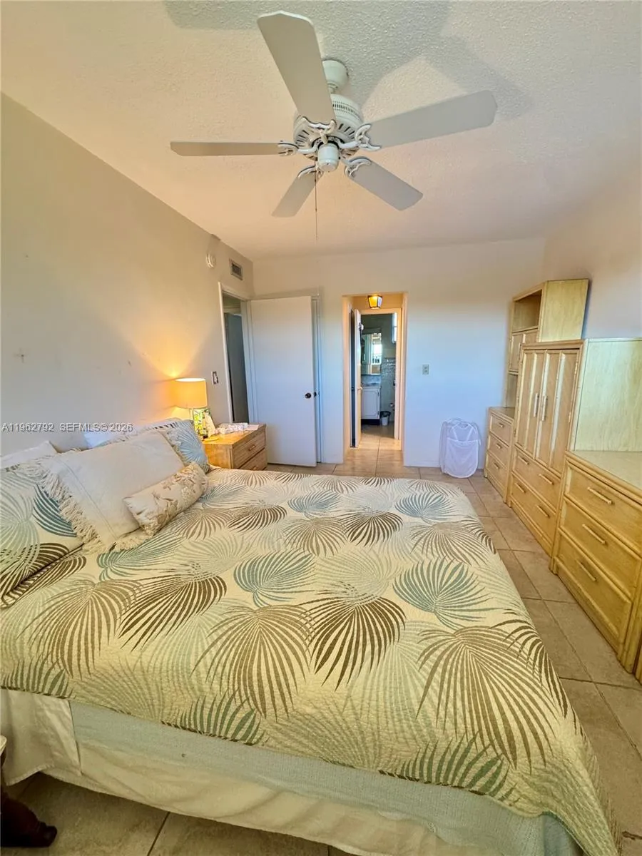 2940 Ne 203rd St 213 C, Aventura, Florida 33180, Aventura, Florida 33180, 2 Bedrooms Bedrooms, ,2 BathroomsBathrooms,Residential,For Sale,2940 Ne 203rd St 213 C, Aventura, Florida 33180,A11962792