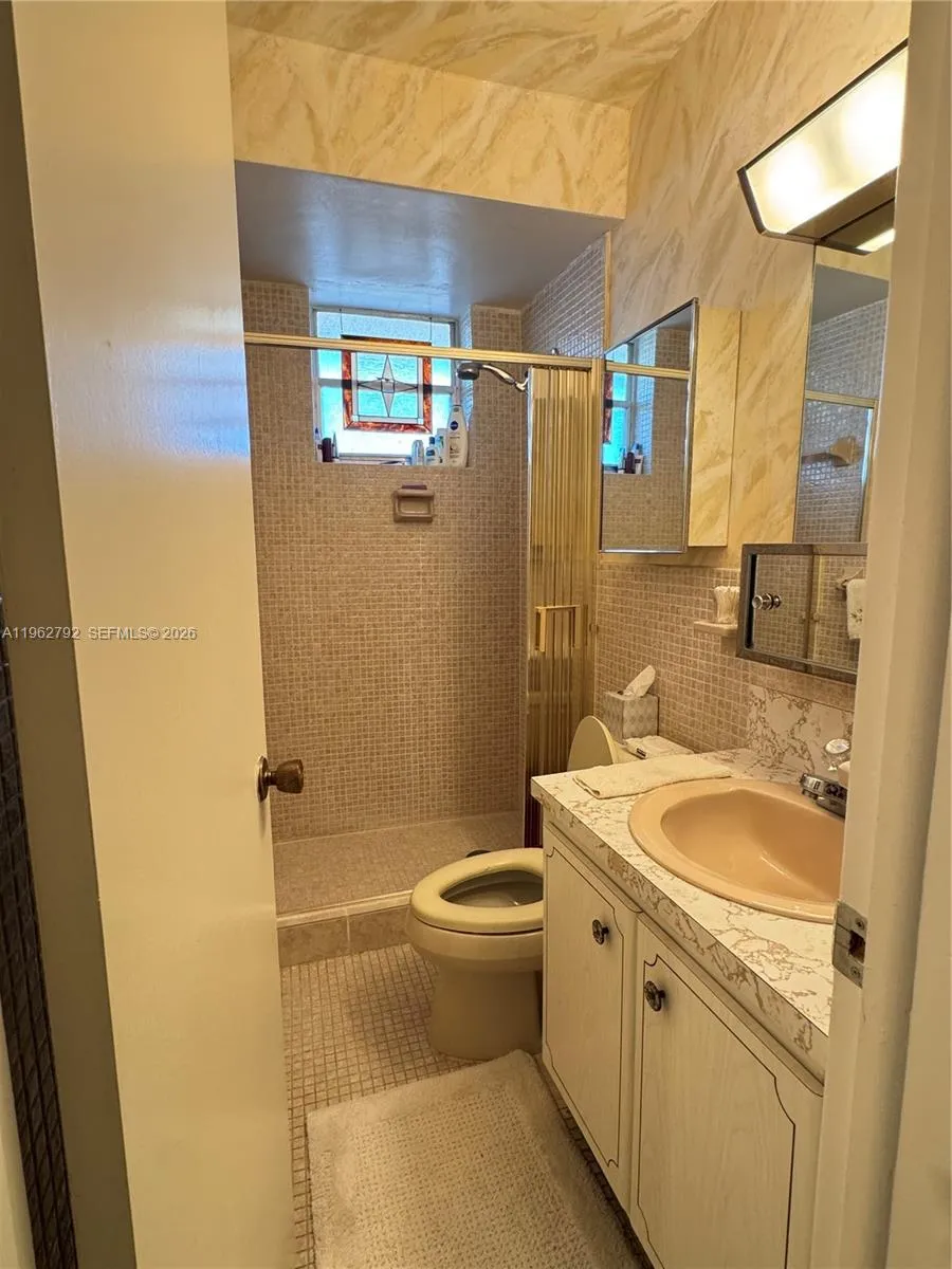 2940 Ne 203rd St 213 C, Aventura, Florida 33180, Aventura, Florida 33180, 2 Bedrooms Bedrooms, ,2 BathroomsBathrooms,Residential,For Sale,2940 Ne 203rd St 213 C, Aventura, Florida 33180,A11962792