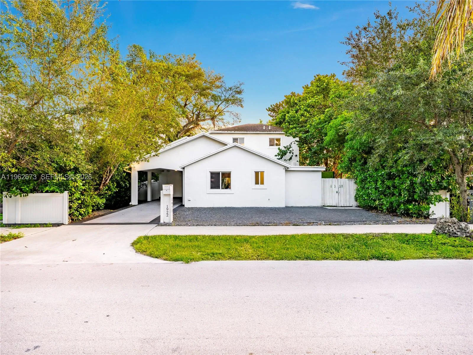 1922 Garfield St, Hollywood, Florida 33020, Hollywood, Florida 33020, ,Residential Income,For Sale,1922 Garfield St, Hollywood, Florida 33020,A11962673