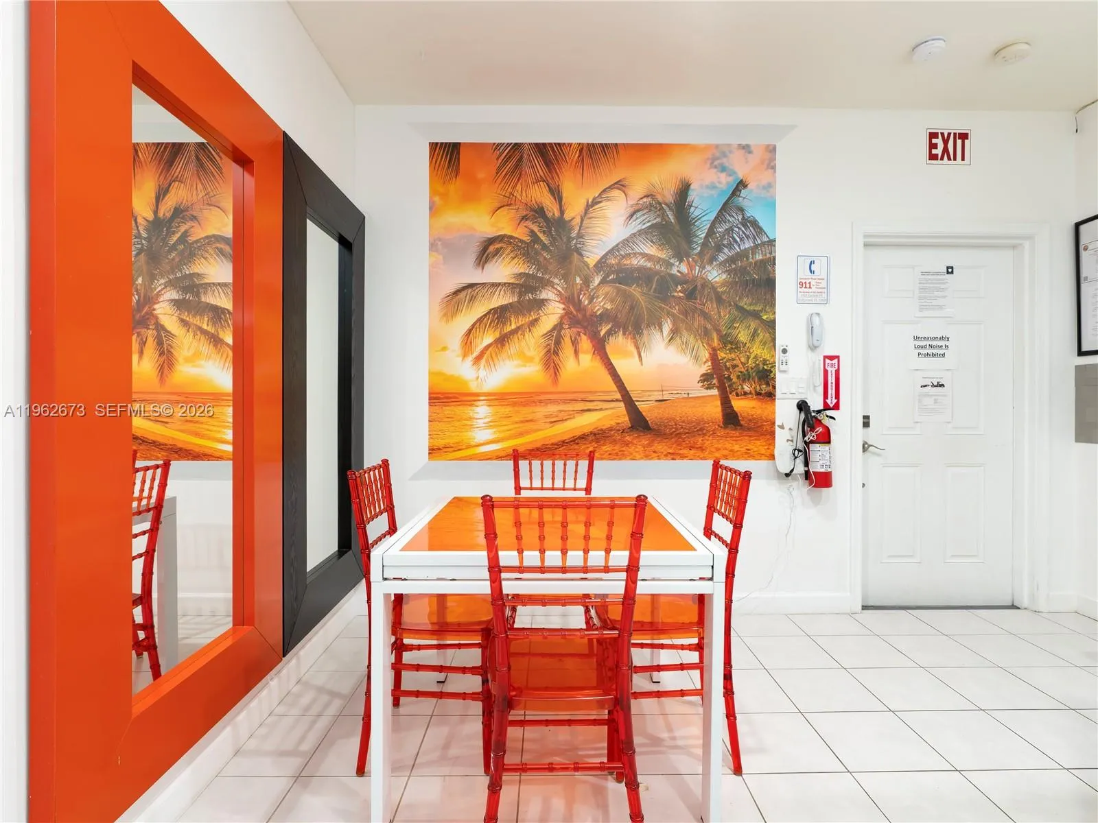 2nd Floor, Dining