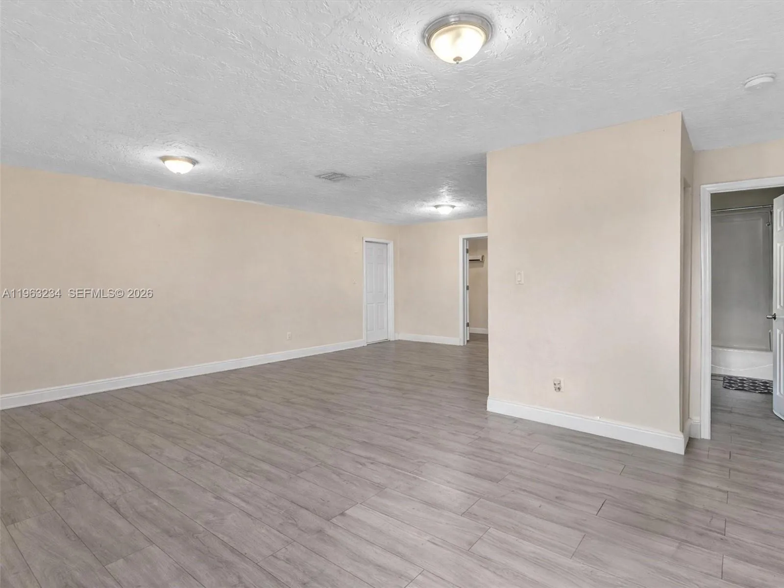 2512 Nw 9th Pl, Fort Lauderdale, Florida 33311, Fort Lauderdale, Florida 33311, ,Residential Income,For Sale,2512 Nw 9th Pl, Fort Lauderdale, Florida 33311,A11963234